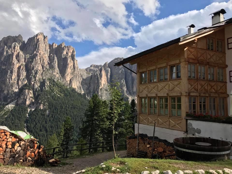 فندق بوتسا دي فاسّافي  Rifugio Negritella المظهر الخارجي الصورة